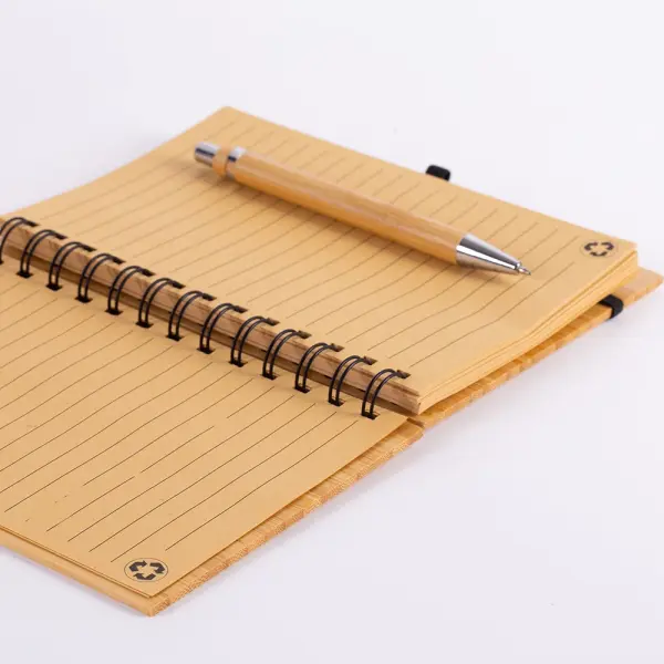 Caderno B6 Capa em Bambu com Caneta Personalizado 