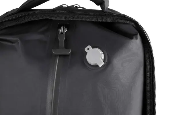 Mochila com Compartimento a Vácuo e Expansor Personalizada 